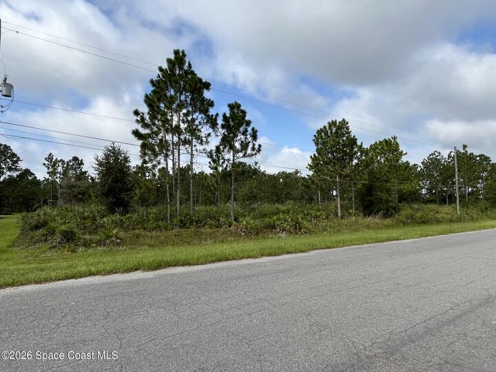 Property Photo: 20240 Reynolds Parkway FL 32833