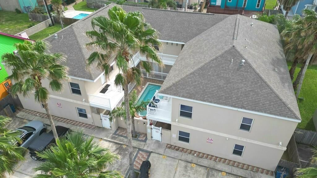 Property Photo:  125 E Esperanza Ave. 4  TX 78597 