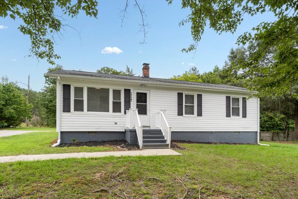 Property Photo: 1725 Gygax Avenue VA 24592
