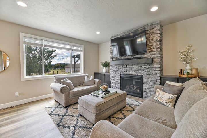 Property Photo:  2648 S Fairmont Estates Dr  WA 99016 