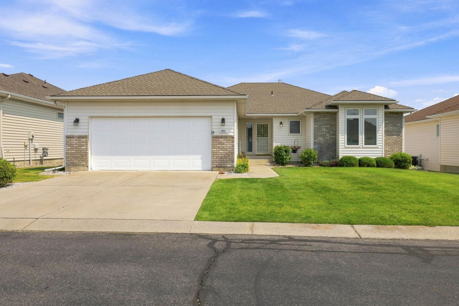 Property Photo:  2721 S Early Dawn Ln  WA 99037 