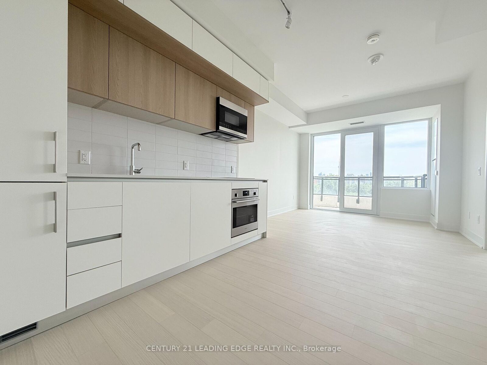 Property Photo:  322 Dupont Street 706  ON M5R 0E3 