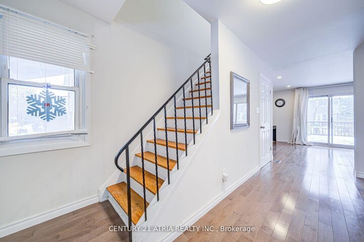Property Photo: 52 Applegate Crescent ON M2H 2R4