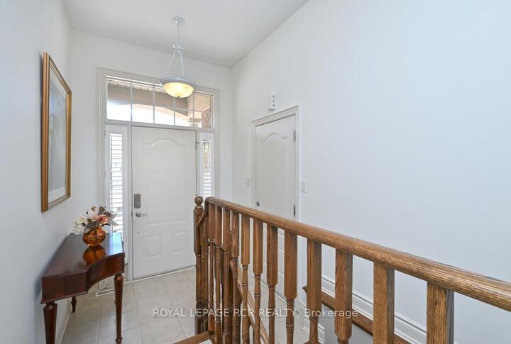 Property Photo: 164 Ridge Way ON L9R 0H3