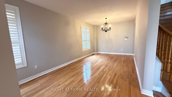 Property Photo: 28 Laurentide Crescent ON L6P 1Y4