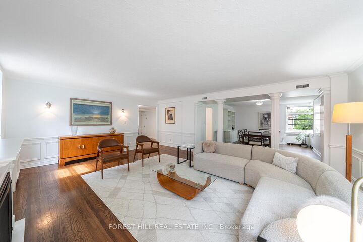 717 Eglinton Avenue W 301 — photo 1