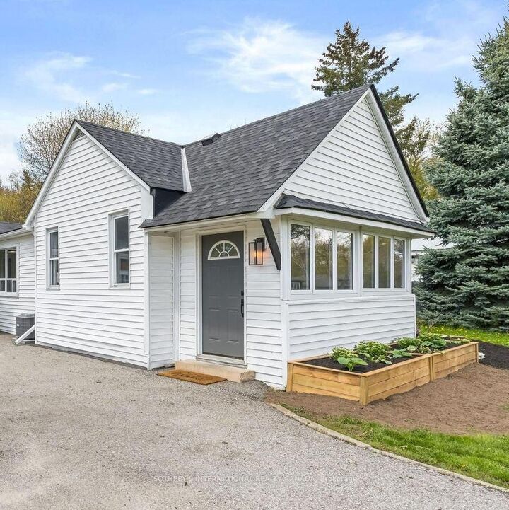 Property Photo: 18 Main Street ON N0B 1T0