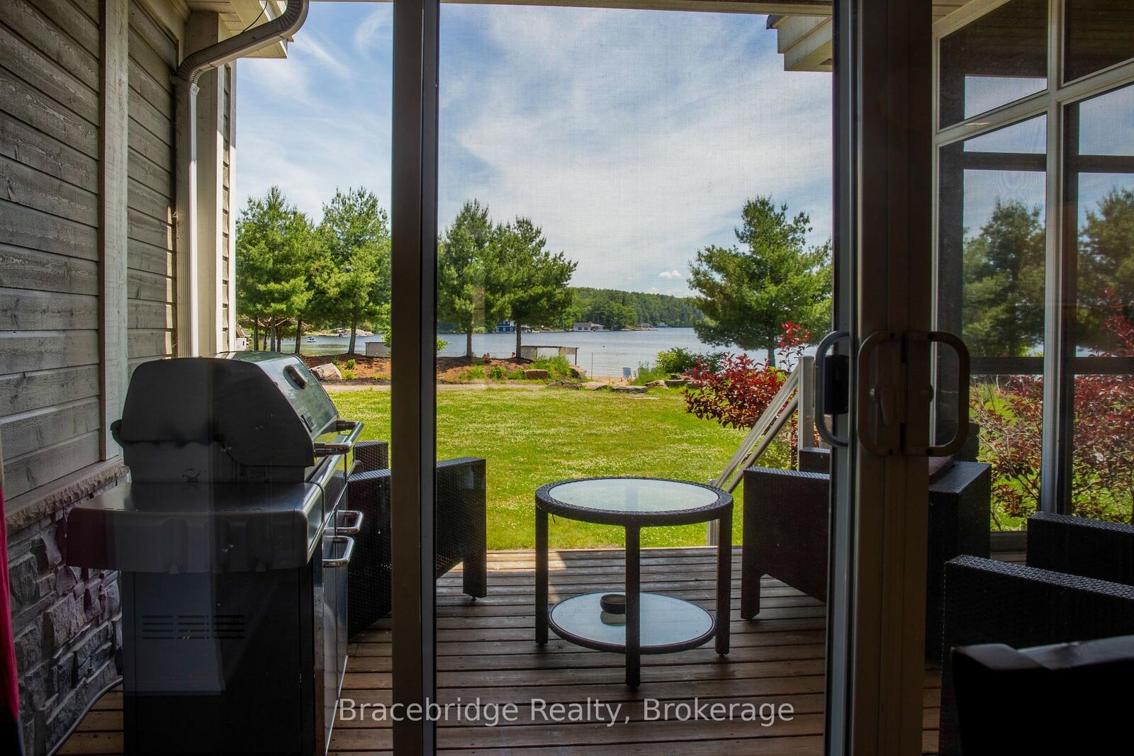 Property Photo:  1869 Muskoka Road 118 Highway W G102-C2  ON P1L 1W8 