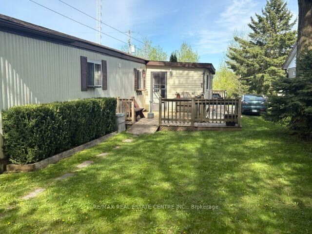 Property Photo: 21 Maple Grove Village Road ON N0C 1B0