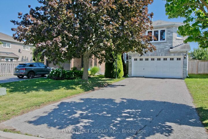 Property Photo: 22 Taos Court ON L4C 0G5