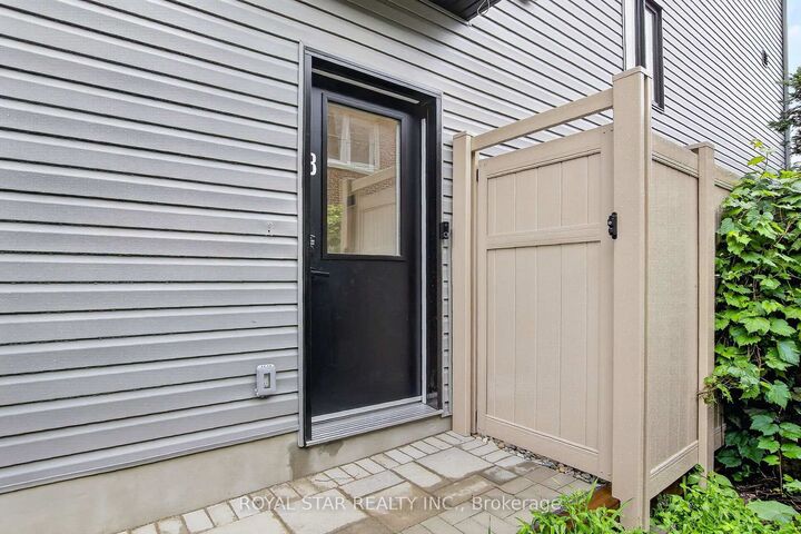 Property Photo:  522 Mutual Street Bsmt #B  ON K1K 1C6 