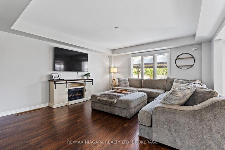 Property Photo:  7 Riley Avenue  ON L0S 1E6 