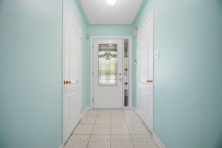 Property Photo: 31 Larkspur Road ON L6R 1W8