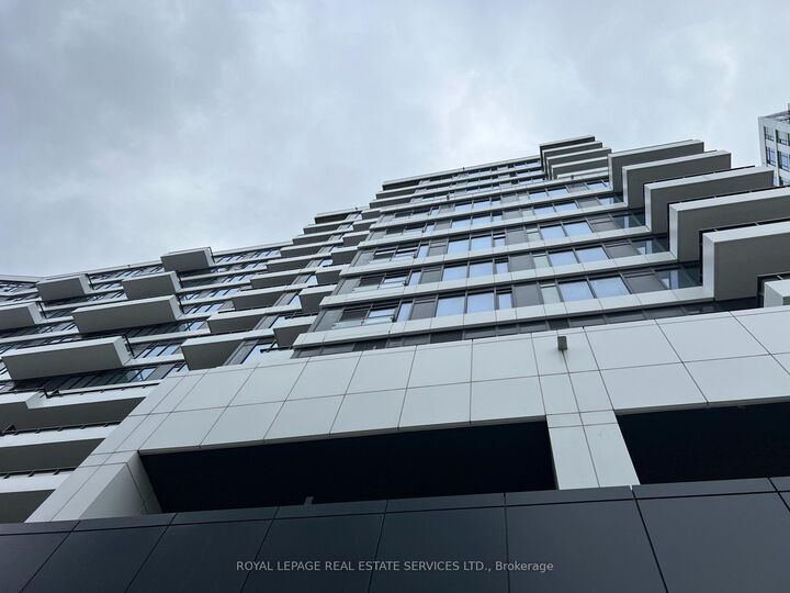 Property Photo:  2495 Eglinton Avenue W 2713  ON L5M 2T2 