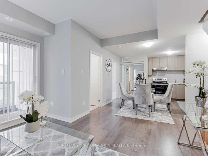 Property Photo: 50 Orchid Place Drive Room 1 ON M1B 2W1
