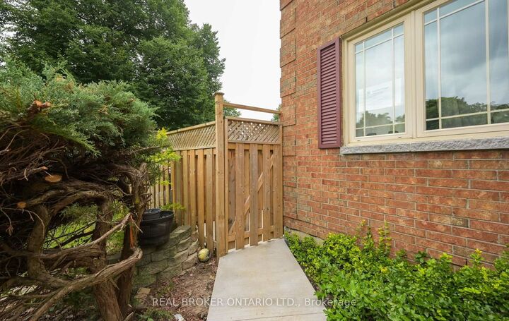 Property Photo:  20 Campkin Street  ON L6Y 3G9 