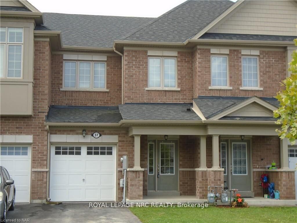 Property Photo:  37 Sparkle Drive  ON L2V 0H2 