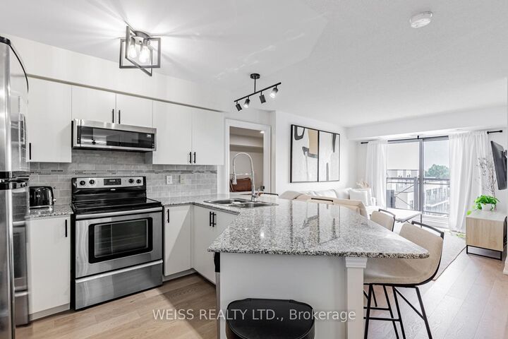 Property Photo:  872 Sheppard Avenue W 609  ON M3H 5V5 