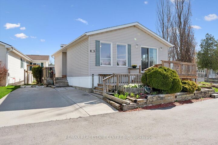 Property Photo: 27 Trillium Beach Pvt Drive ON N0B 2J0