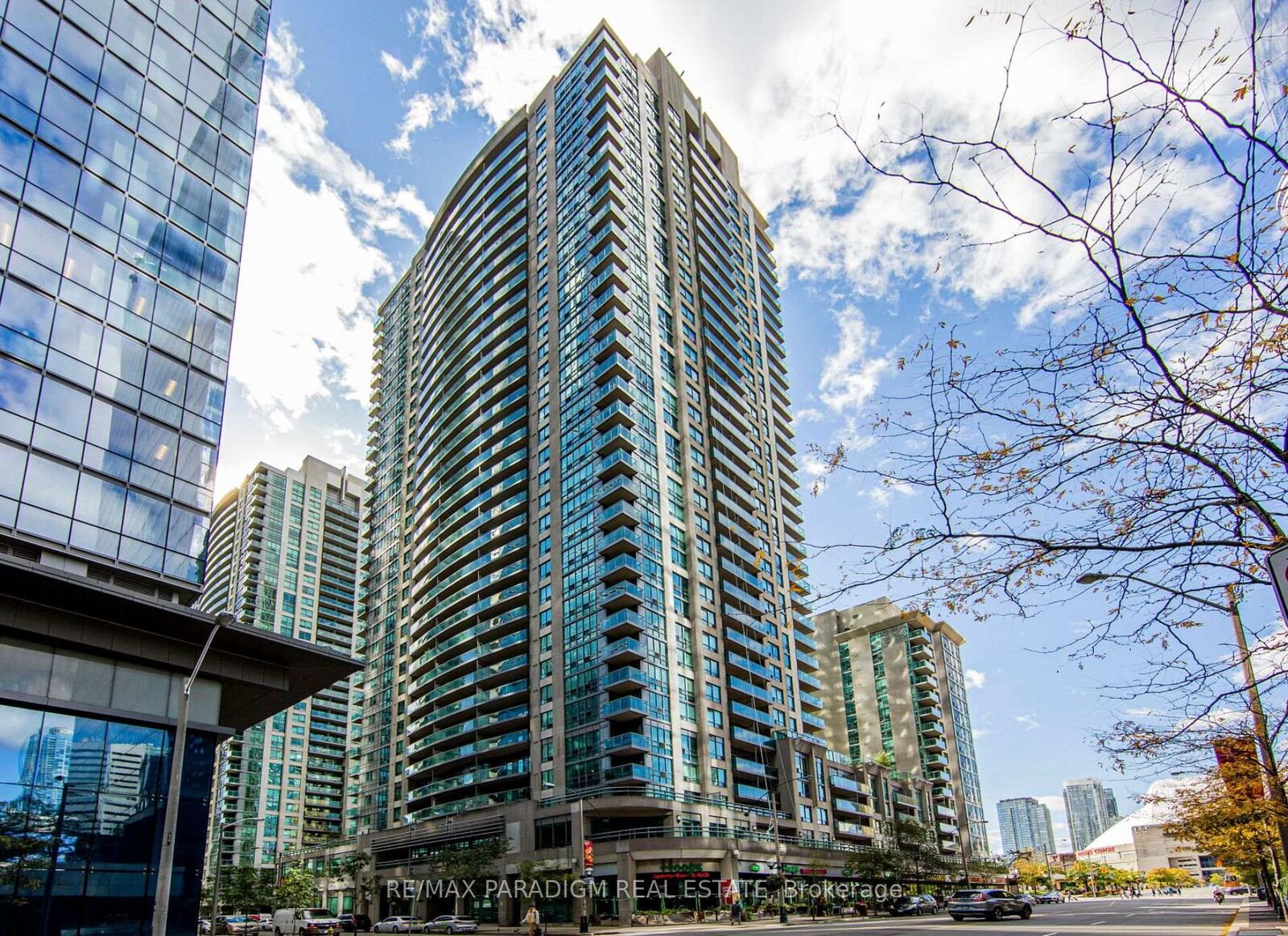 Property Photo:  30 Grand Trunk Crescent 3703  ON M5J 3A4 