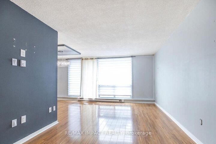 454 Centre Street 108 — photo 1