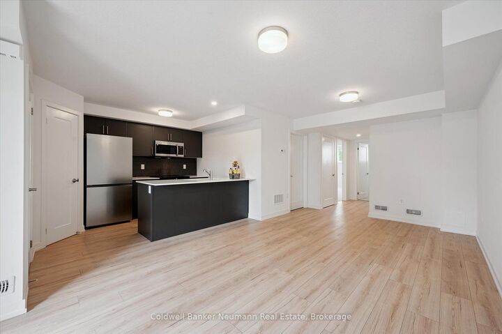 Property Photo:  940 St David Street N 25  ON N1M 0L7 
