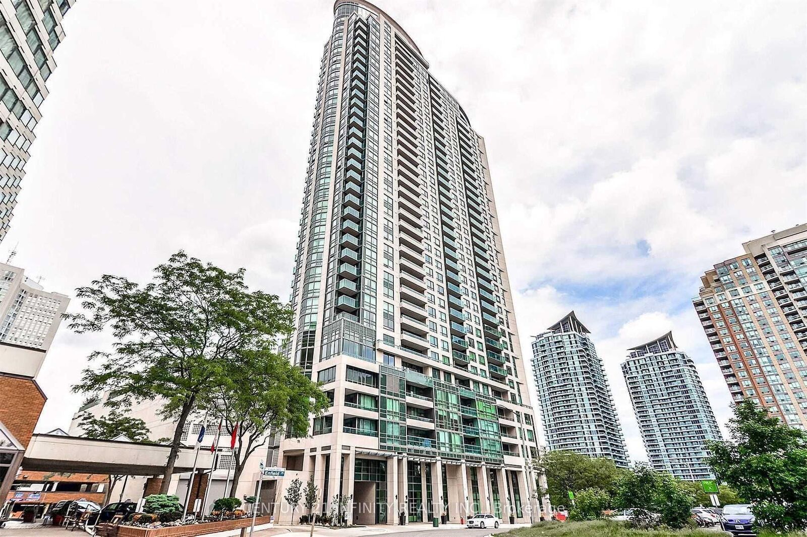 Property Photo:  208 Enfield Place 3002  ON L5B 0G8 