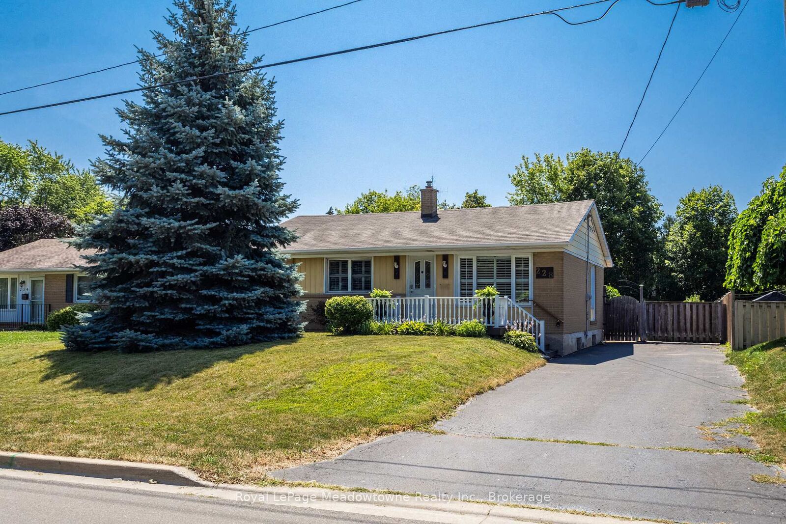 Property Photo: 228 Bell Street ON L9T 2A9