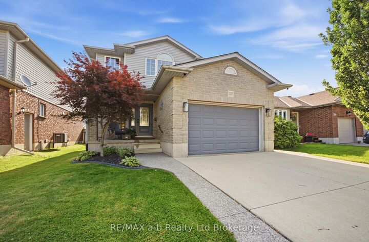 507 Hummingbird Crescent — photo 1