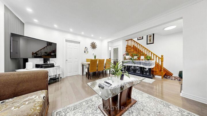 Property Photo: 22 Brigham Court ON M9W 1T8