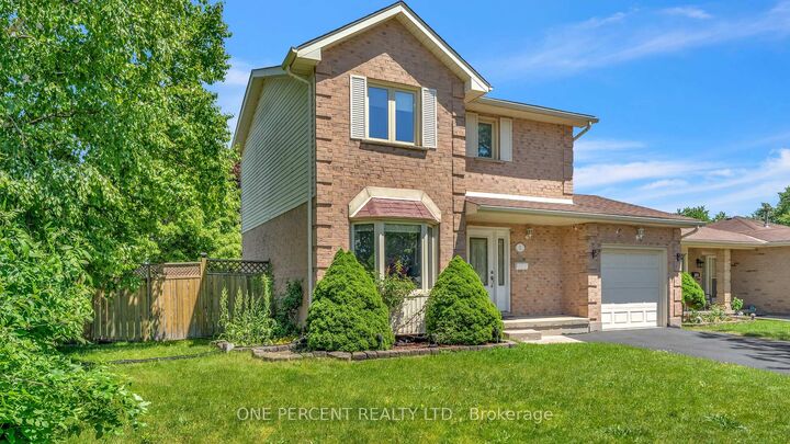 Property Photo: 1 Cheswick Circle ON N6E 3L8