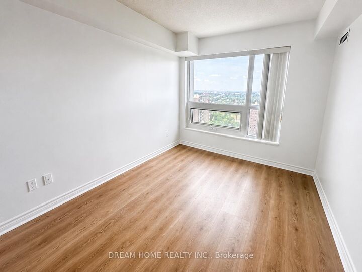 Property Photo:  2015 Sheppard Avenue E 2608  ON M2J 0B3 