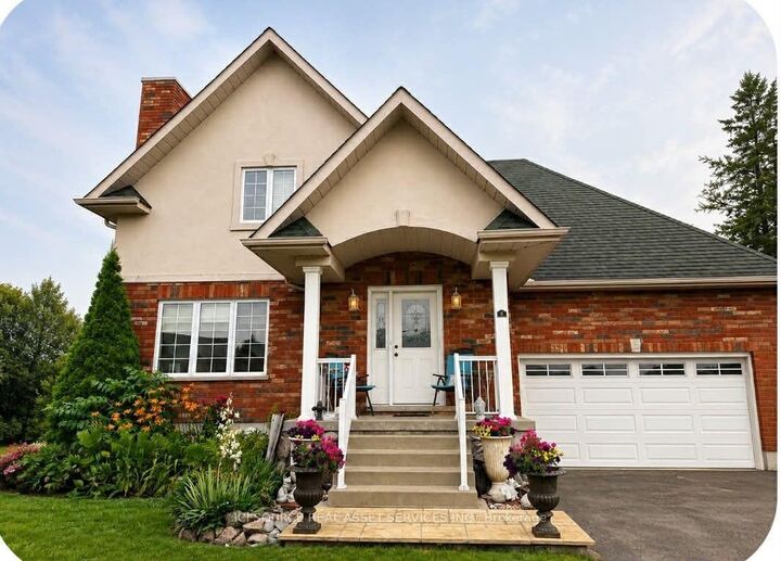 6 Edgewater Drive — photo 1