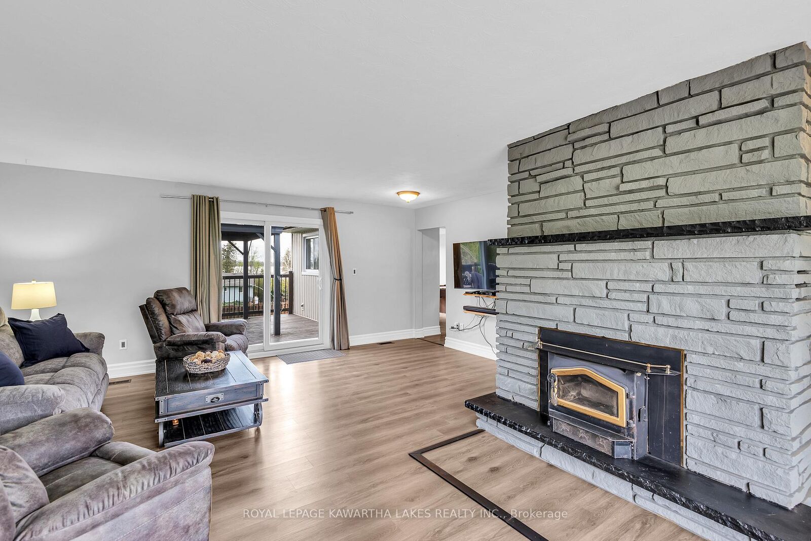 Property Photo:  9 Buckhorn Road  ON K9V 4R6 