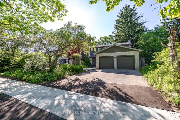 Photo de la propriété: 1033 Fair Birch Drive ON L5H 1M4