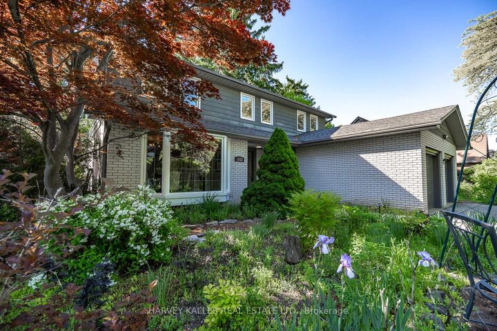 Property Photo: 1033 Fair Birch Drive ON L5H 1M4