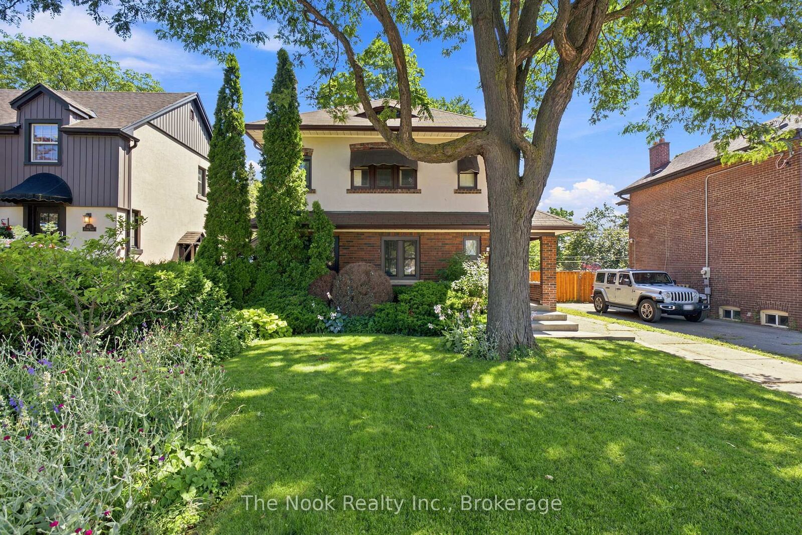 Property Photo: 641 Masson Street ON L1G 5A4