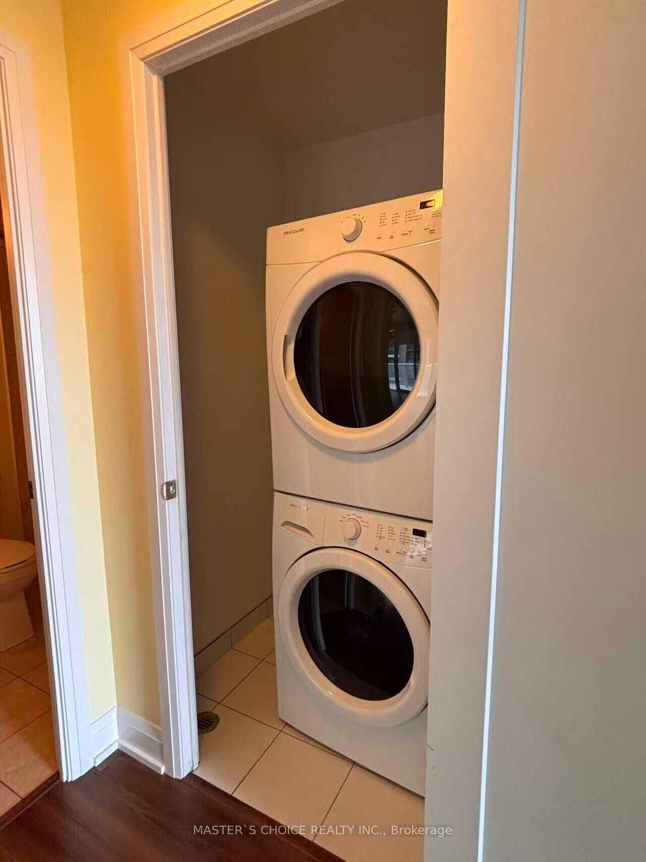 Property Photo: 56 Annie Craig Drive 704 ON M8V 0C4