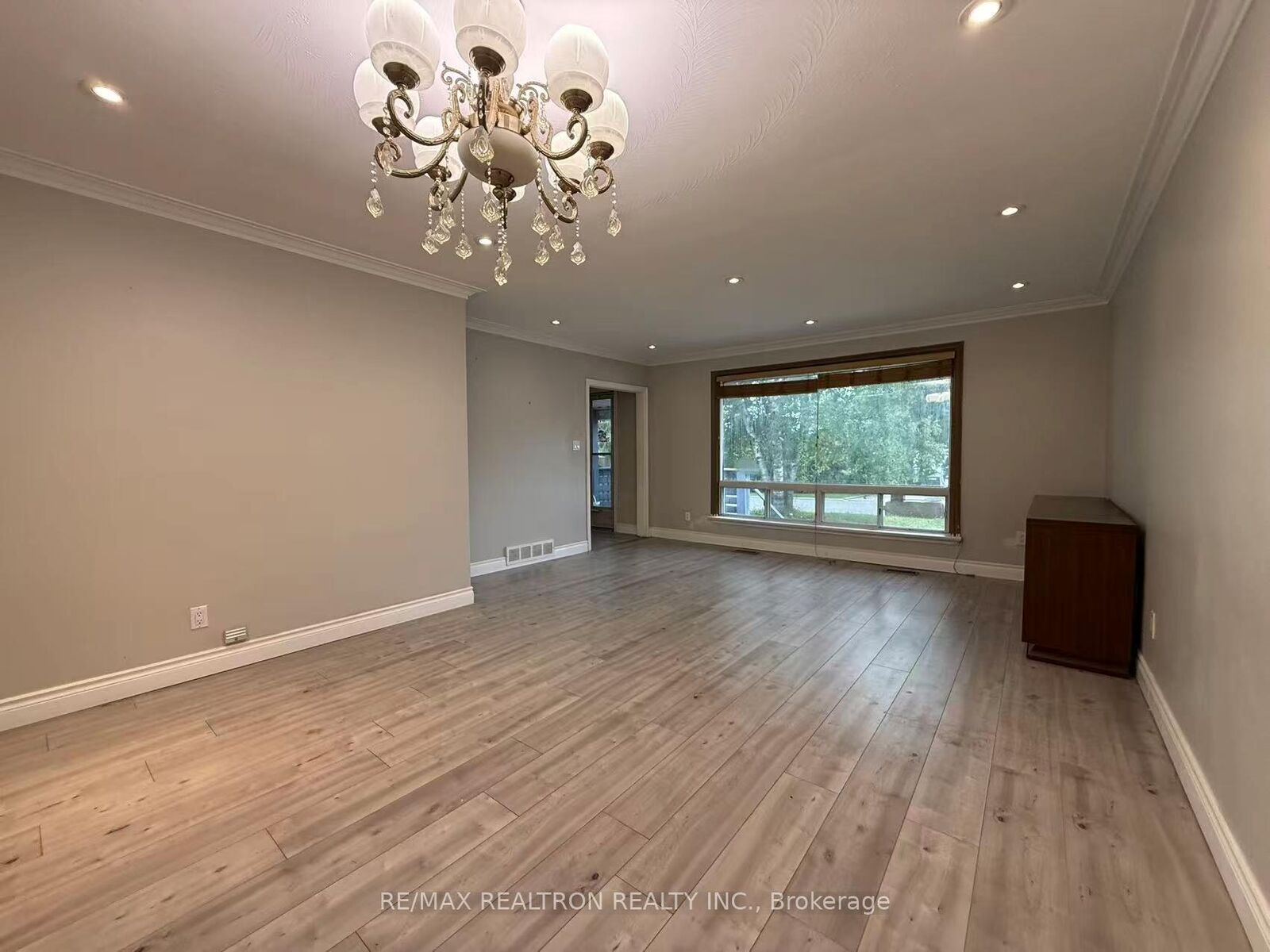 Property Photo:  47 Beaverton Road S  ON L4C 2H5 