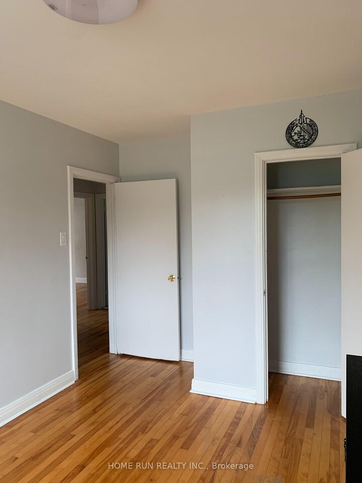 Property Photo:  96 Ontario Street 3  ON K1K 1K9 