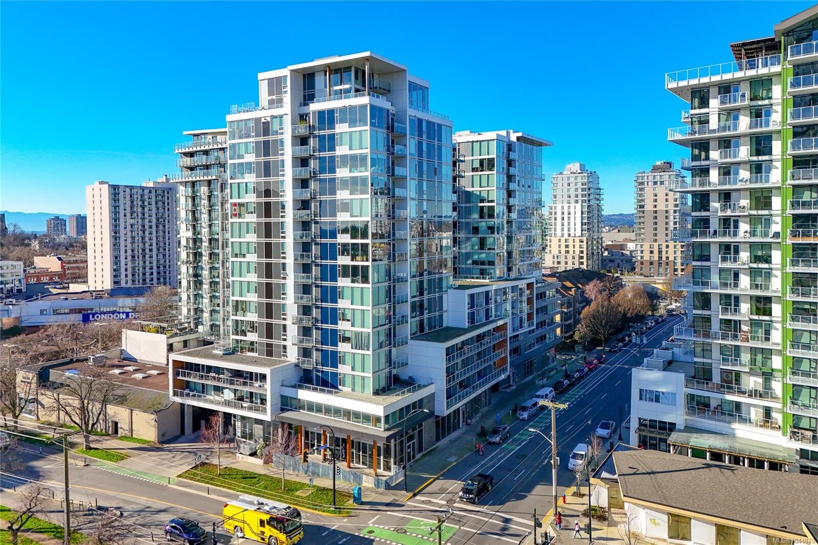 Property Photo: 989 Johnson St #205 BC V8V 0E3