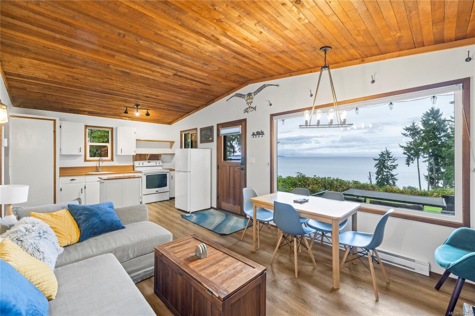 Property Photo: 4375 Kelsey Rd #4 BC V0R 1G0