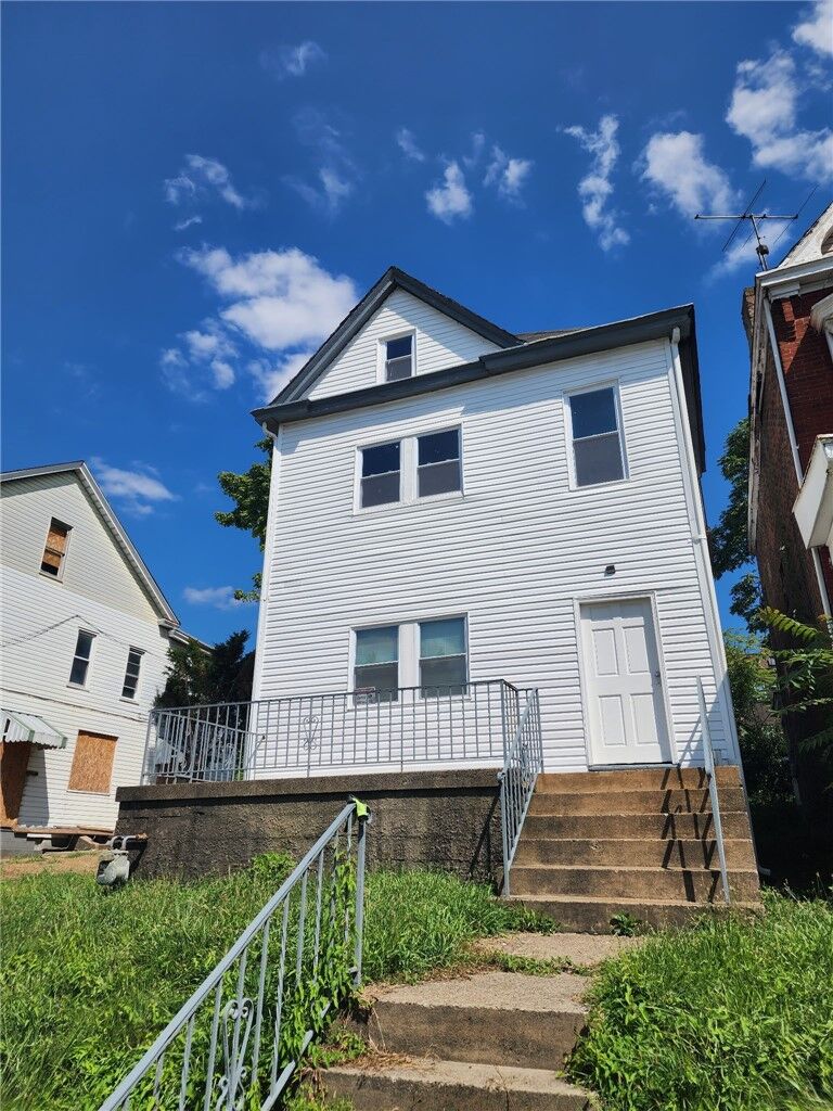 Property Photo: 20 Grape Street PA 15210