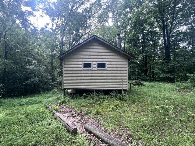 Property Photo: 983 Lakewood Neshannock Falls Road PA 16105