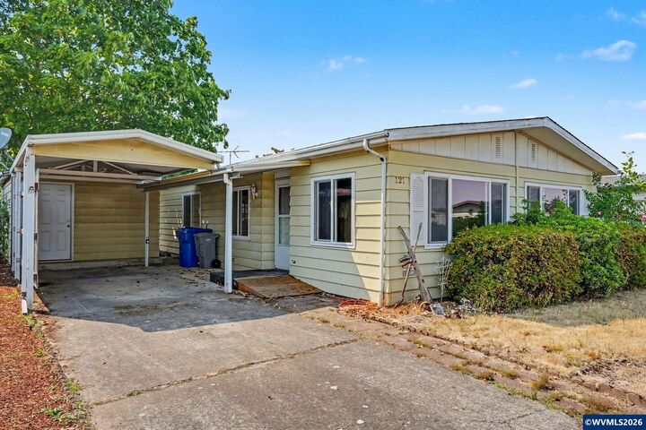 Property Photo: 4730 Auburn (#121) Rd NE 121 OR 97301