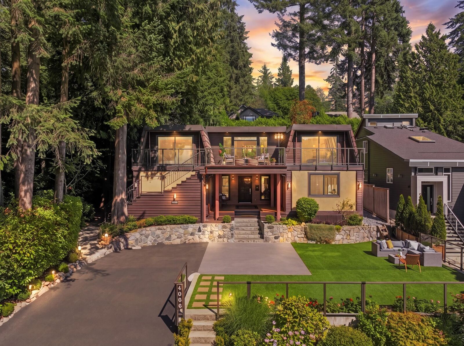 Property Photo: 4066 Norwood Avenue BC V7N 3R3