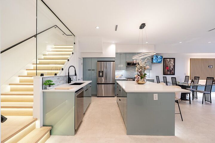 Property Photo: 1204 Hammond Avenue 103 BC V3K 2P5