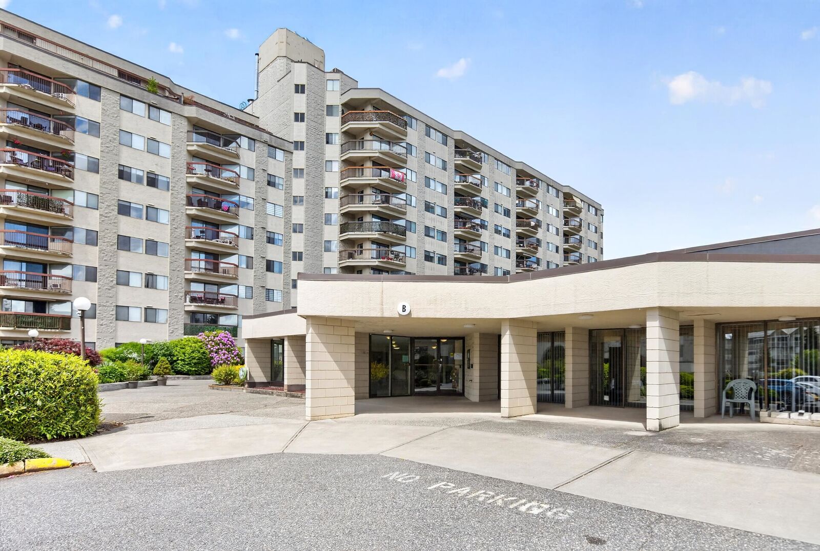 Property Photo: 31955 Old Yale Road 705 BC V2T 4N1