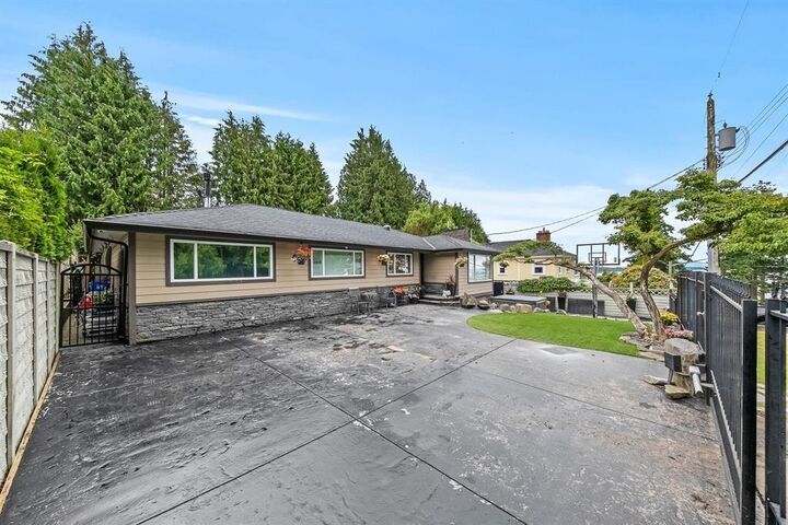Property Photo: 1360 Everall Street BC V4B 3S6