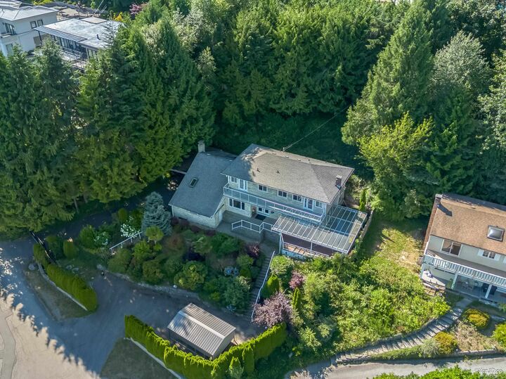 Property Photo: 661 Andover Crescent BC V7S 1Y4